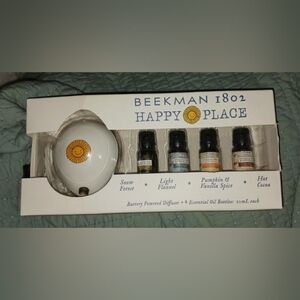 Beekman 1802 Happy Place, Battery powered diffuser and Essential Oils